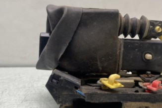 Serrure avant gauche RENAULT R19