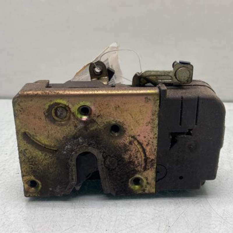 Serrure avant gauche CITROEN BERLINGO 1 Photo n°1