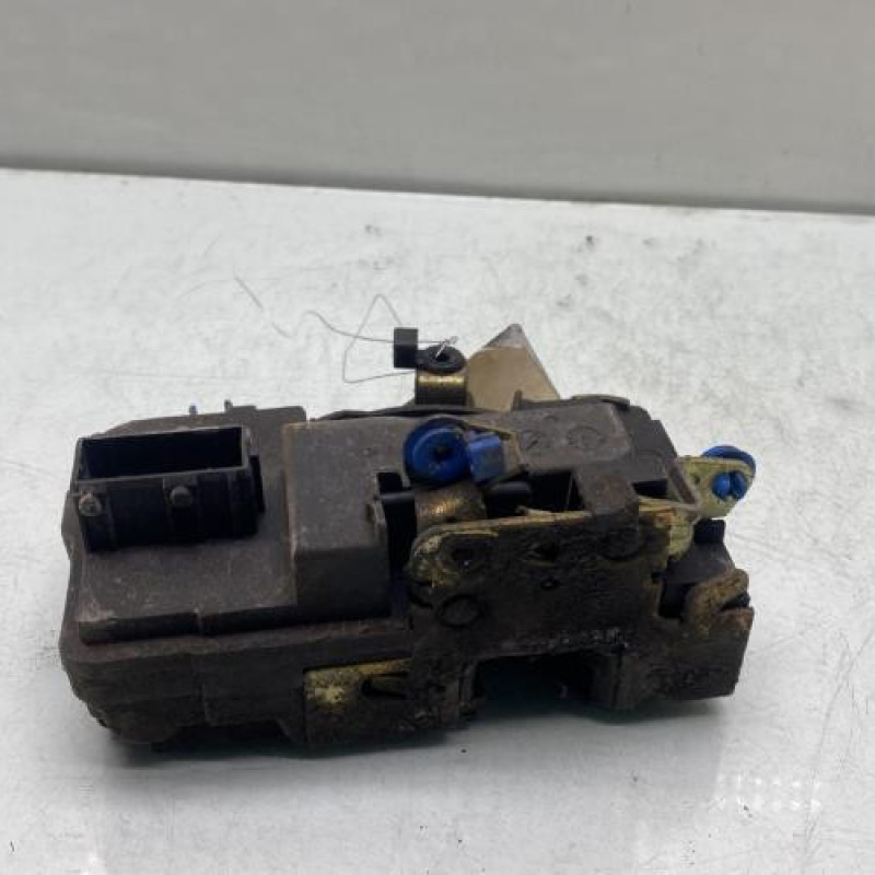 Serrure avant gauche CITROEN BERLINGO 1 Photo n°4