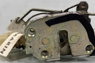 Serrure avant gauche TOYOTA YARIS 1