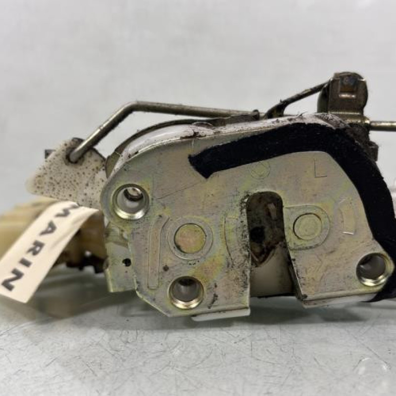 Serrure avant gauche TOYOTA YARIS 1 Photo n°6
