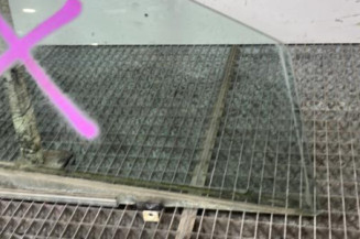 Vitre avant droit TOYOTA AVENSIS 3