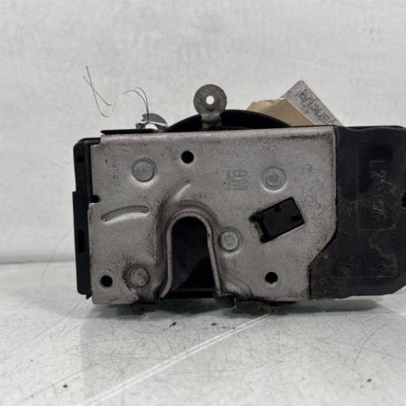 Serrure avant gauche OPEL TIGRA 2 Photo n°5