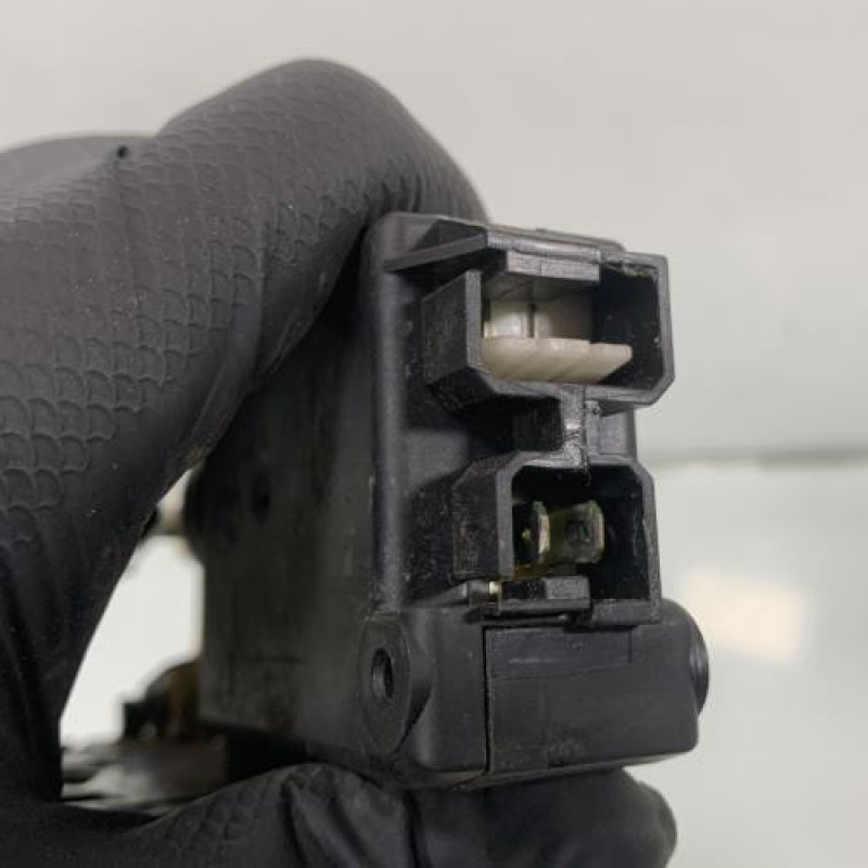 Serrure avant droit PEUGEOT 205 Photo n°4