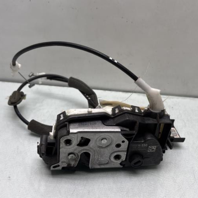 Serrure avant droit PEUGEOT 3008 1 Photo n°1