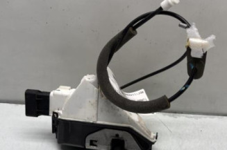 Serrure avant droit PEUGEOT 3008 1