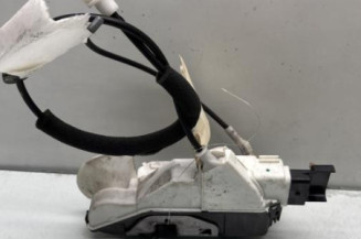 Serrure avant gauche PEUGEOT 3008 1