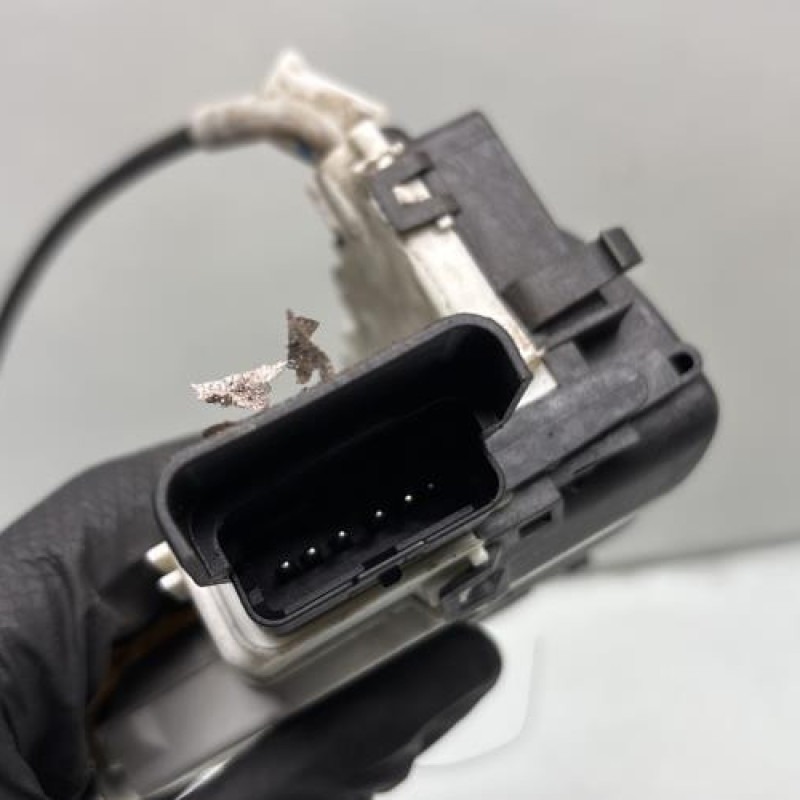 Serrure avant gauche PEUGEOT 3008 1 Photo n°6