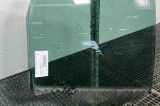 Vitre arriere droit DACIA DUSTER 1