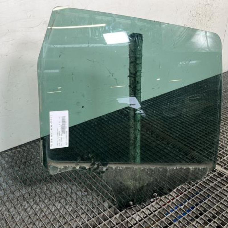 Vitre arriere droit DACIA DUSTER 1 Photo n°3