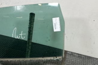 Vitre arriere gauche DACIA DUSTER 1