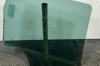 Vitre arriere gauche DACIA DUSTER 1