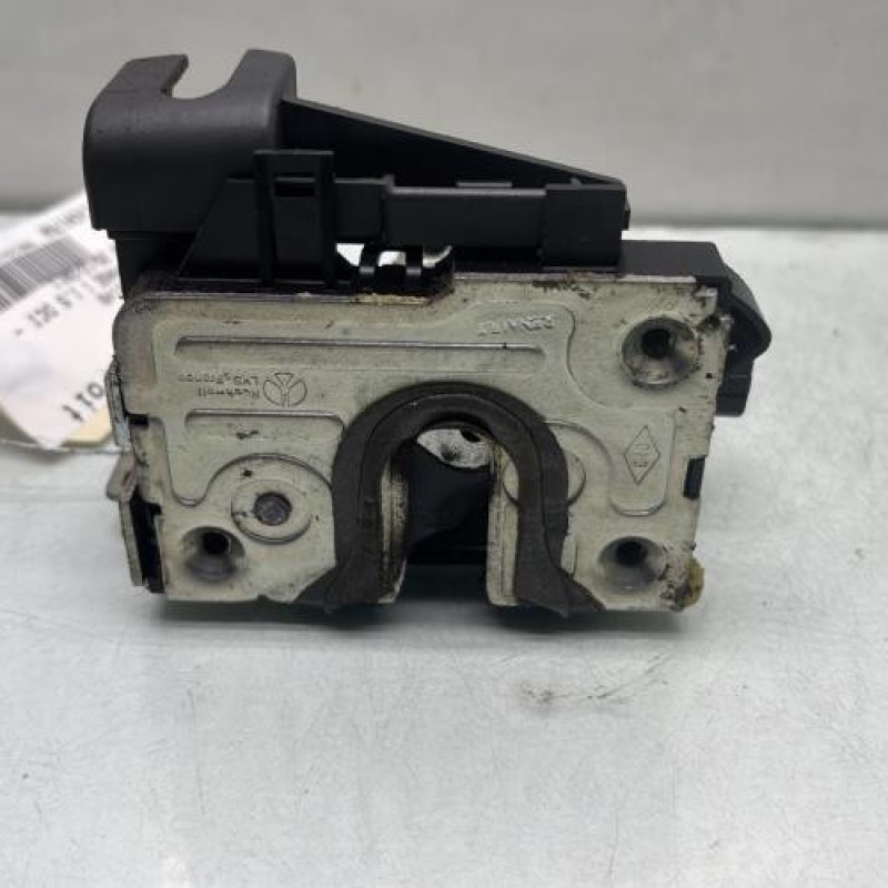 Serrure avant droit DACIA DUSTER 1 Photo n°1