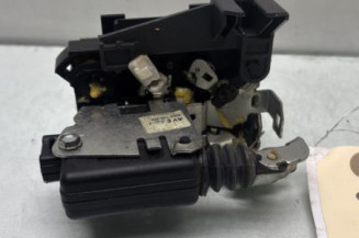 Serrure avant droit DACIA DUSTER 1