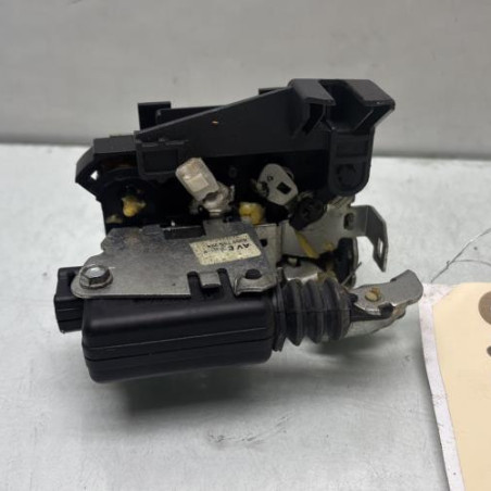 Serrure avant droit DACIA DUSTER 1