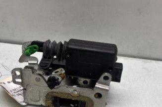 Serrure avant gauche DACIA DUSTER 1