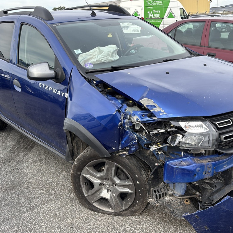 DACIA SANDERO 2 PHASE 2 1.0i - 12V TURBO SCE 100 Photo n°2