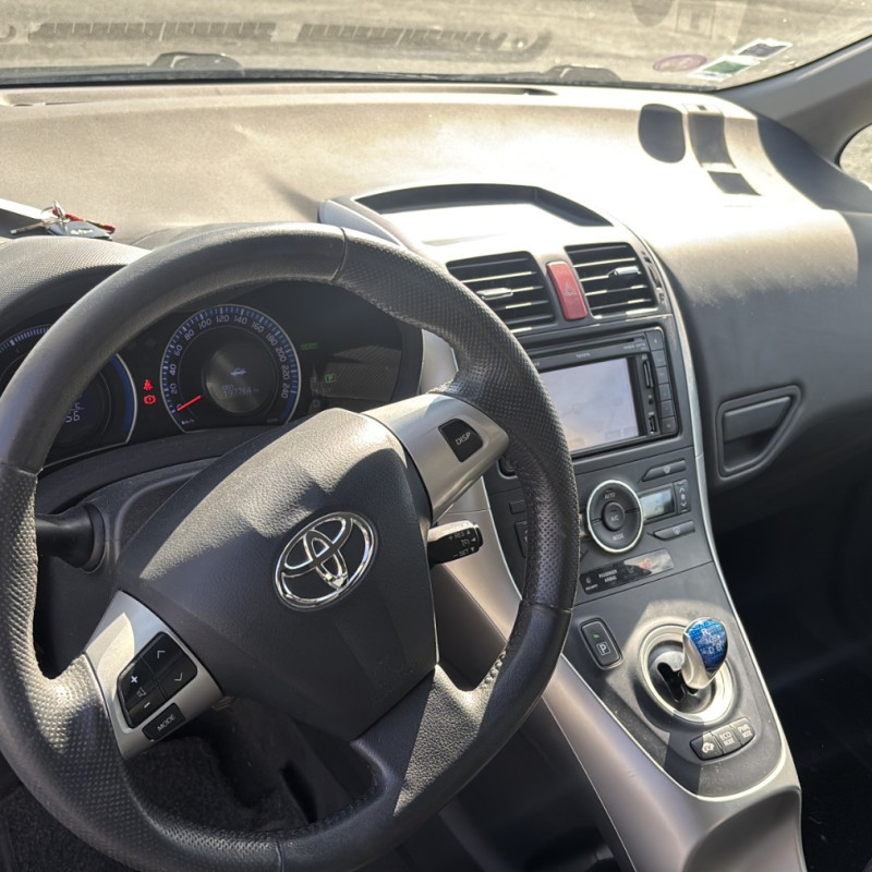 TOYOTA AURIS 1 PHASE 2 1.8i - 16V HYBRID Photo n°13