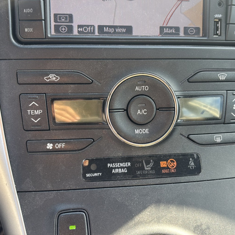 TOYOTA AURIS 1 PHASE 2 1.8i - 16V HYBRID Photo n°16