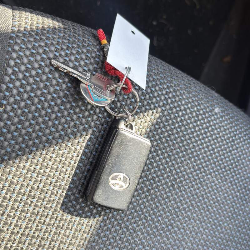 TOYOTA AURIS 1 PHASE 2 1.8i - 16V HYBRID Photo n°21