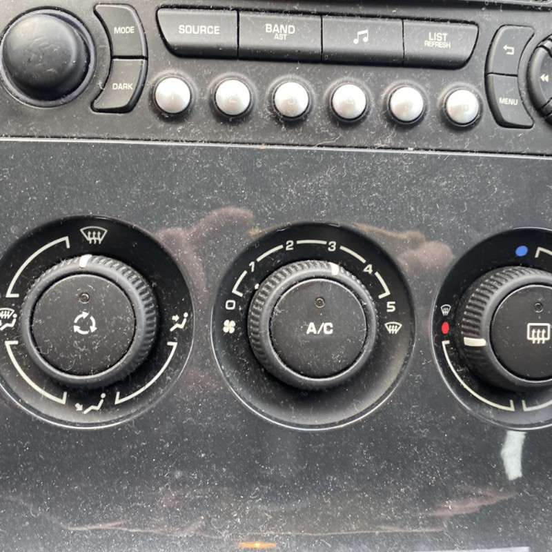 PEUGEOT 3008 1 PHASE 1 1.6 HDI - 8V TURBO Photo n°8