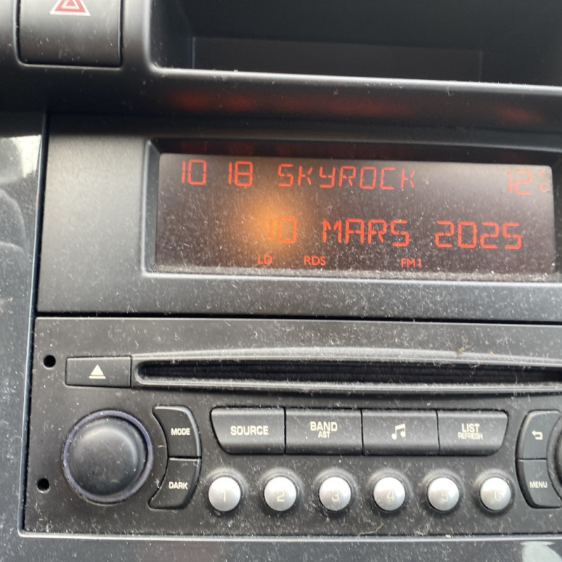 PEUGEOT 3008 1 PHASE 1 1.6 HDI - 8V TURBO Photo n°9