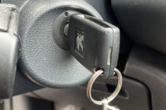 PEUGEOT 3008 1 PHASE 1 1.6 HDI - 8V TURBO