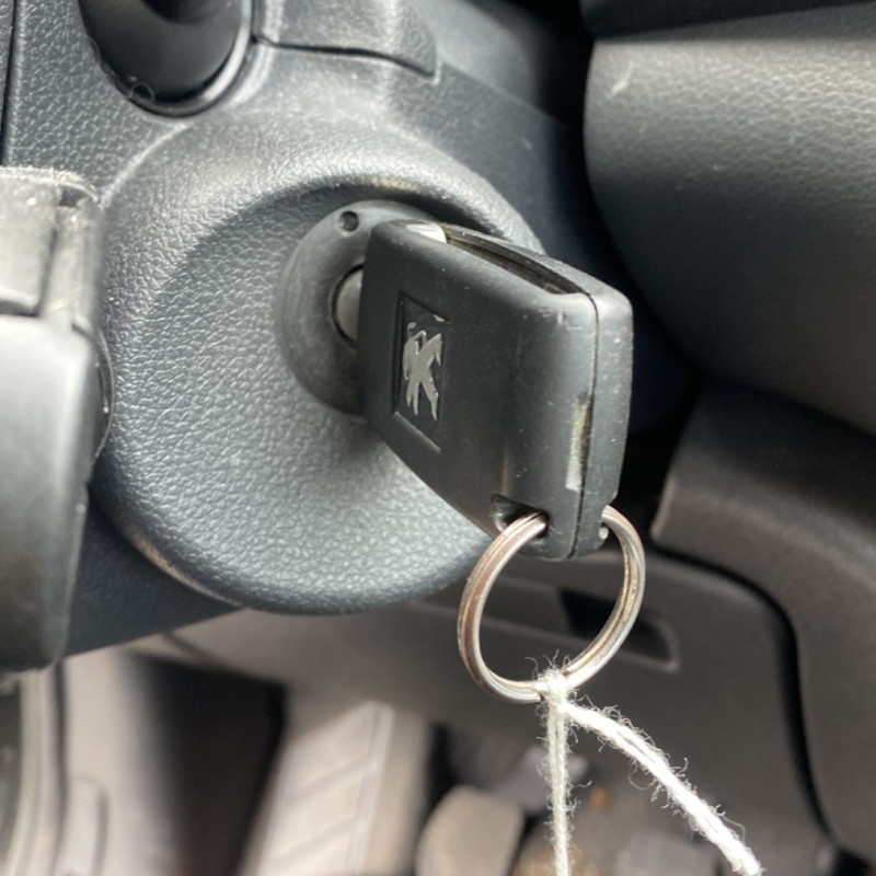 PEUGEOT 3008 1 PHASE 1 1.6 HDI - 8V TURBO Photo n°10