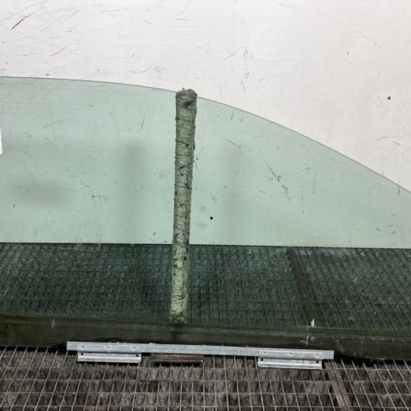 Vitre avant gauche RENAULT TWINGO 1 Photo n°4