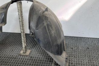 Pare boue avant droit DACIA SANDERO 1