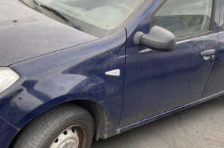 Pare boue avant droit DACIA SANDERO 1