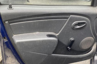 Pare boue avant droit DACIA SANDERO 1