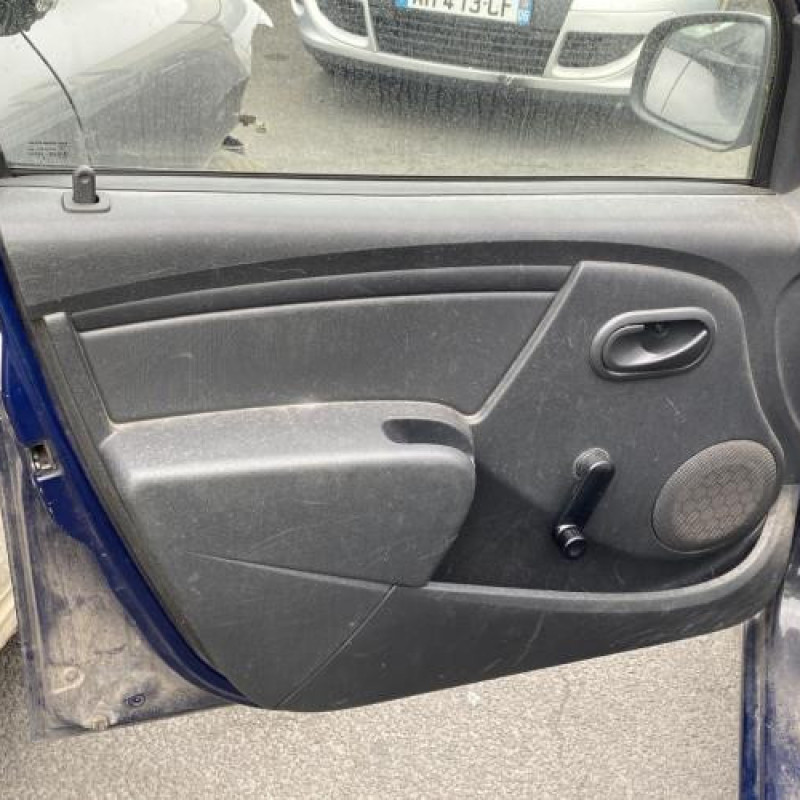 Pare boue avant droit DACIA SANDERO 1 Photo n°14