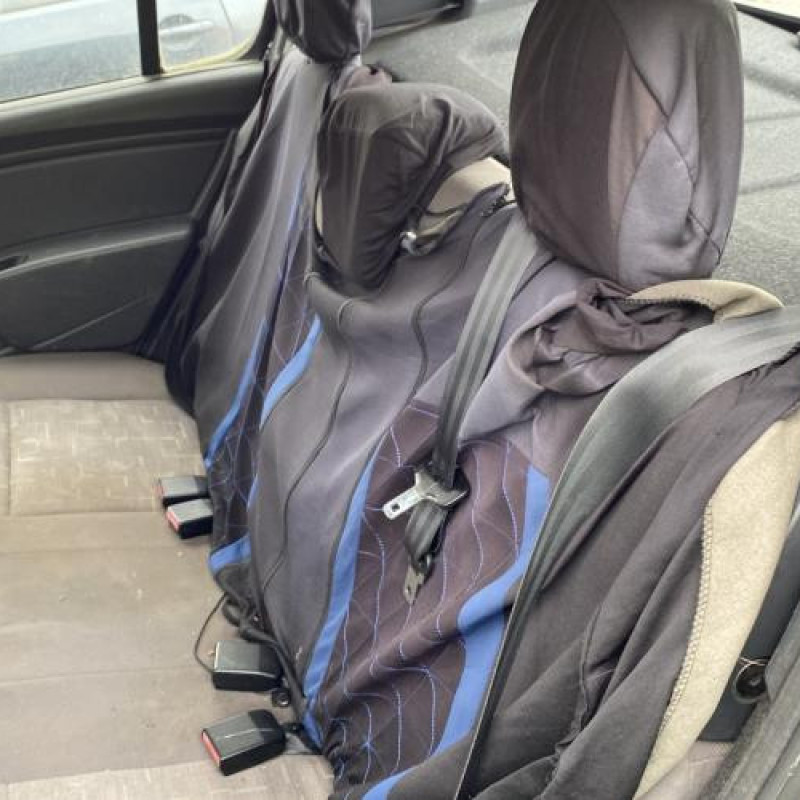 Pare boue avant droit DACIA SANDERO 1 Photo n°18