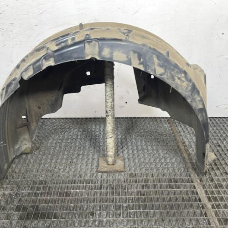 Pare boue arriere droit PEUGEOT 208 2 Photo n°1