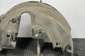 Pare boue arriere droit PEUGEOT 208 2