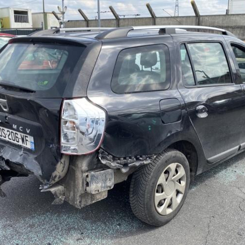 Pare boue avant droit DACIA LOGAN MCV 2 Photo n°8