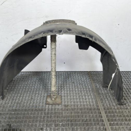 Pare boue avant droit DACIA SANDERO 1 Photo n°1