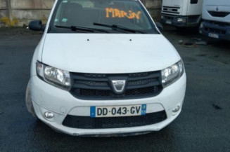 Pare boue avant droit DACIA SANDERO 2