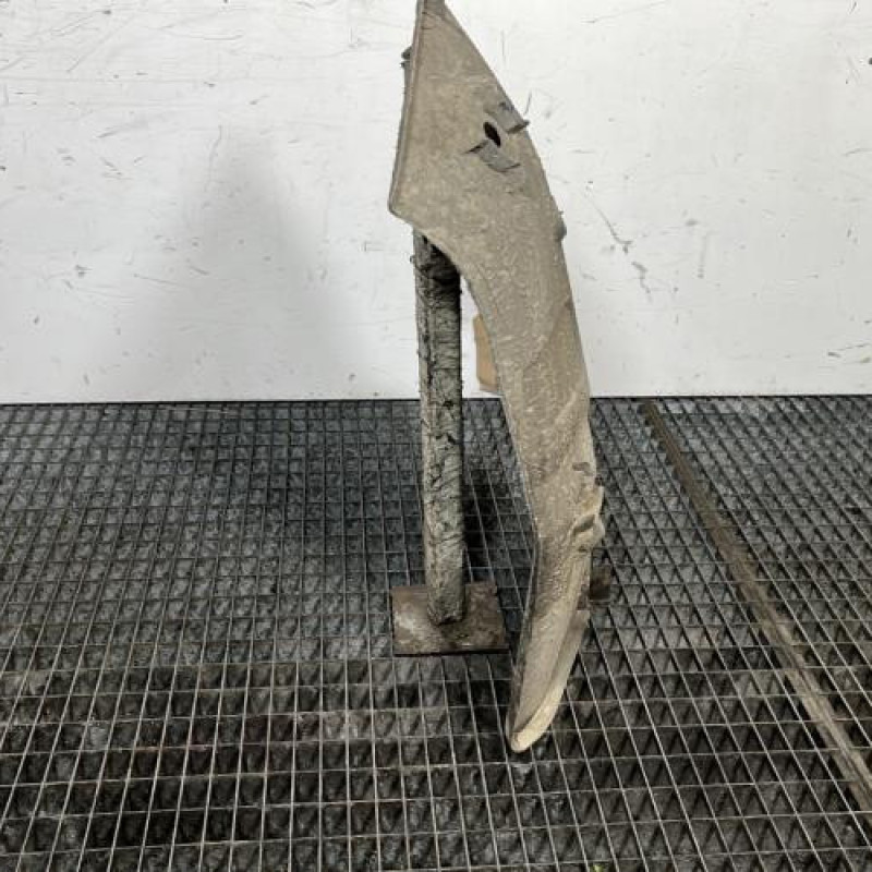 Pare boue arriere droit DACIA LOGAN MCV 2 Photo n°3