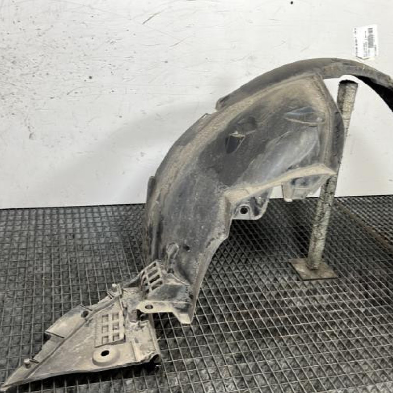 Pare boue avant droit DACIA LOGAN MCV 2 Photo n°2