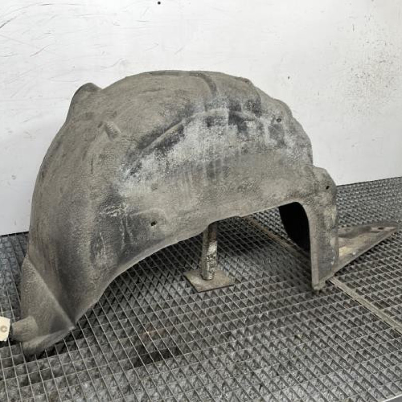 Pare boue arriere droit PEUGEOT 5008 1 Photo n°2