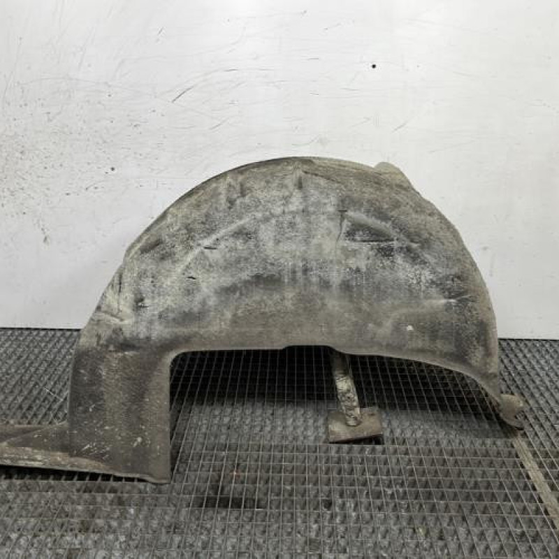 Pare boue arriere gauche PEUGEOT 5008 1 Photo n°2