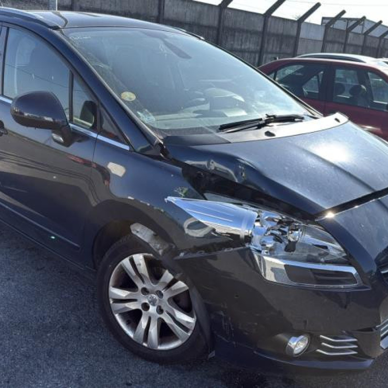 Pare boue arriere gauche PEUGEOT 5008 1 Photo n°4