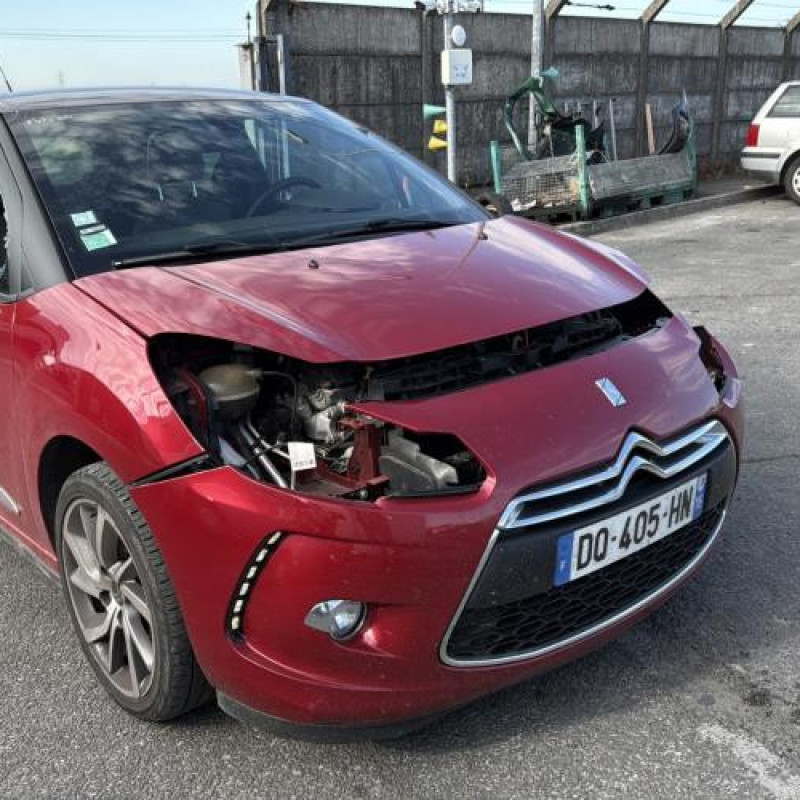 Pare boue avant droit CITROEN DS3 Photo n°6