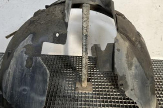 Pare boue avant droit PEUGEOT 5008 1