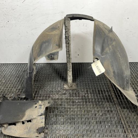 Pare boue avant droit DACIA SANDERO 1 Photo n°1