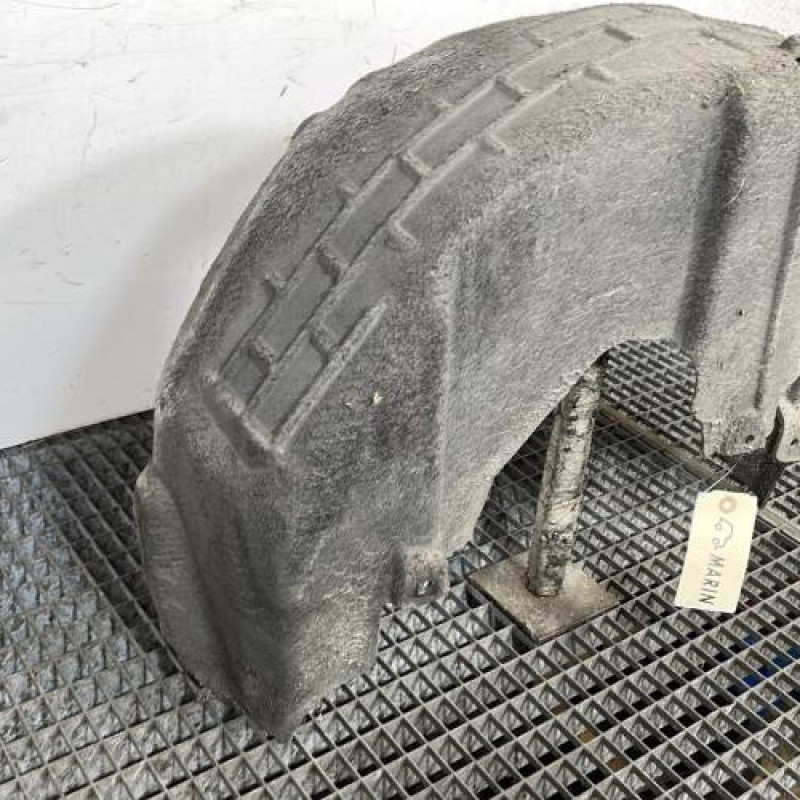 Pare boue arriere droit FORD FIESTA 6 Photo n°3