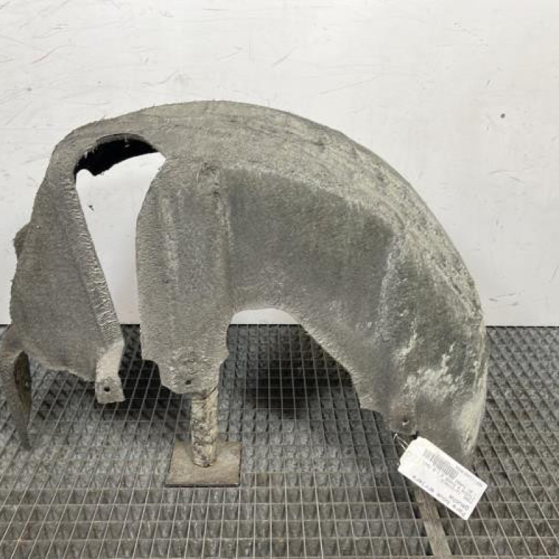 Pare boue arriere gauche FORD FIESTA 6 Photo n°1