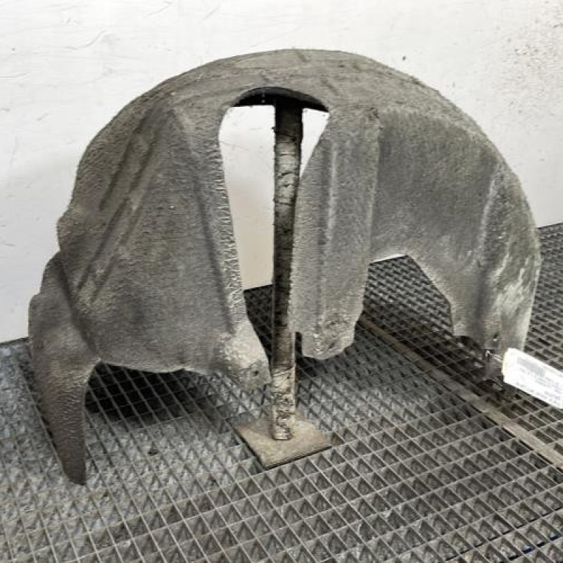 Pare boue arriere gauche FORD FIESTA 6 Photo n°2